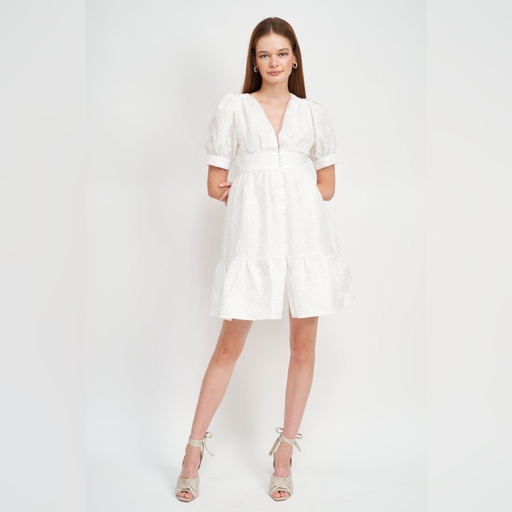 En Saison Makenna Mini Dress in White Size Small NWT